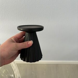 Black Ceramic Pedestal Stand